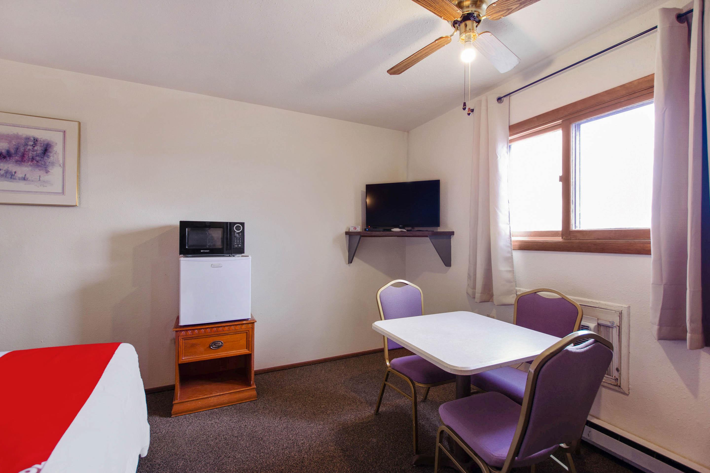Oyo Hotel Cheyenne Wells - Us 40 Екстериор снимка
