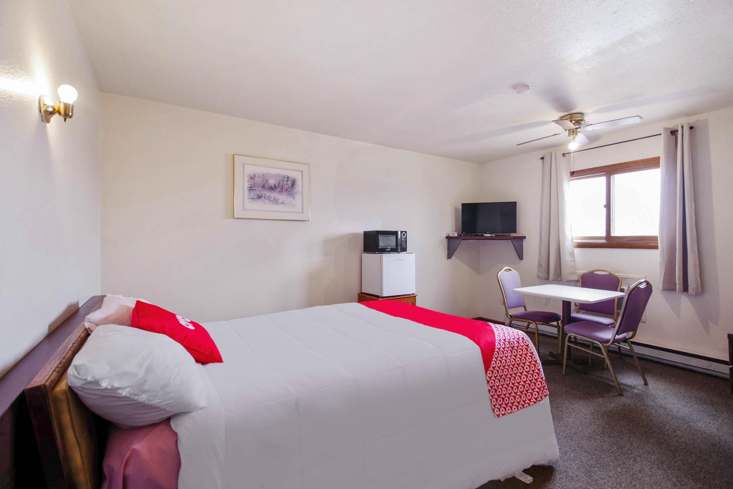 Oyo Hotel Cheyenne Wells - Us 40 Екстериор снимка