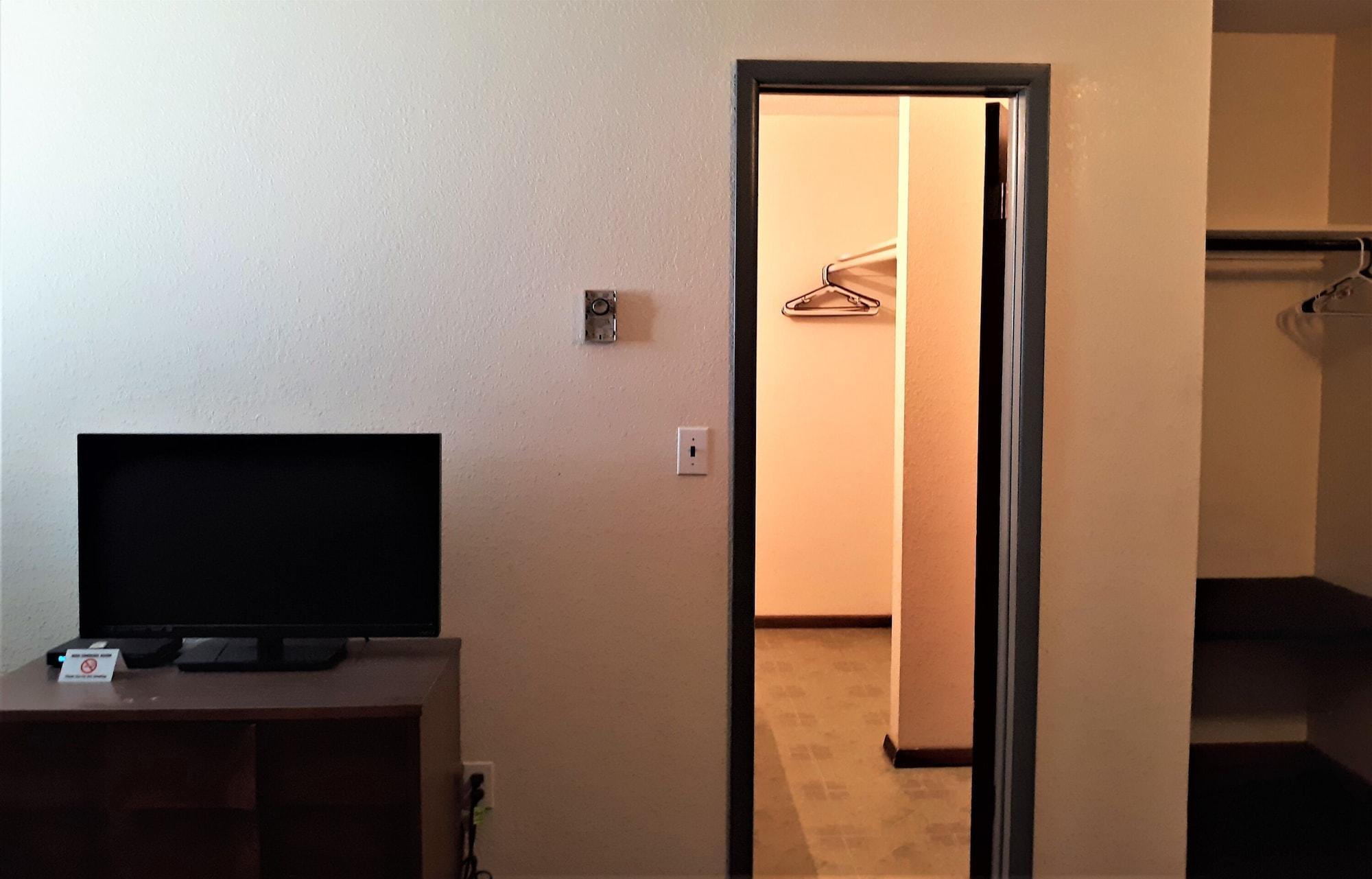 Oyo Hotel Cheyenne Wells - Us 40 Екстериор снимка