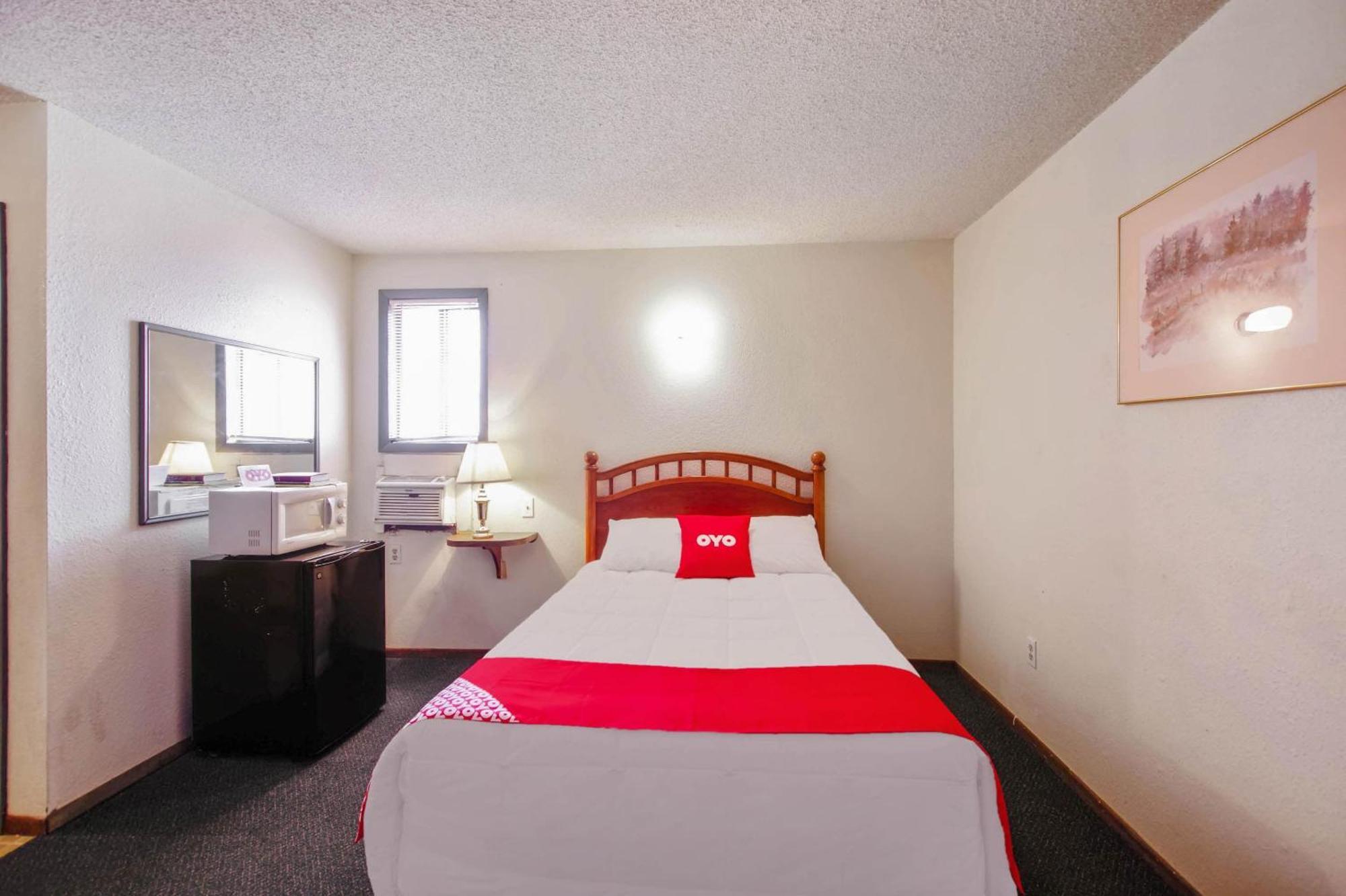 Oyo Hotel Cheyenne Wells - Us 40 Екстериор снимка